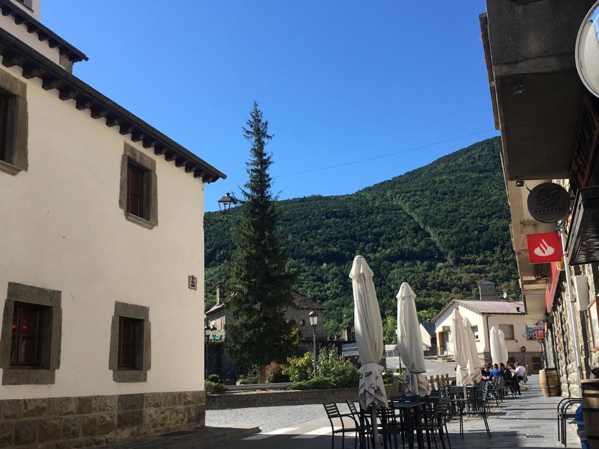 Biescas-Pirineo-Relax公寓 外观 照片